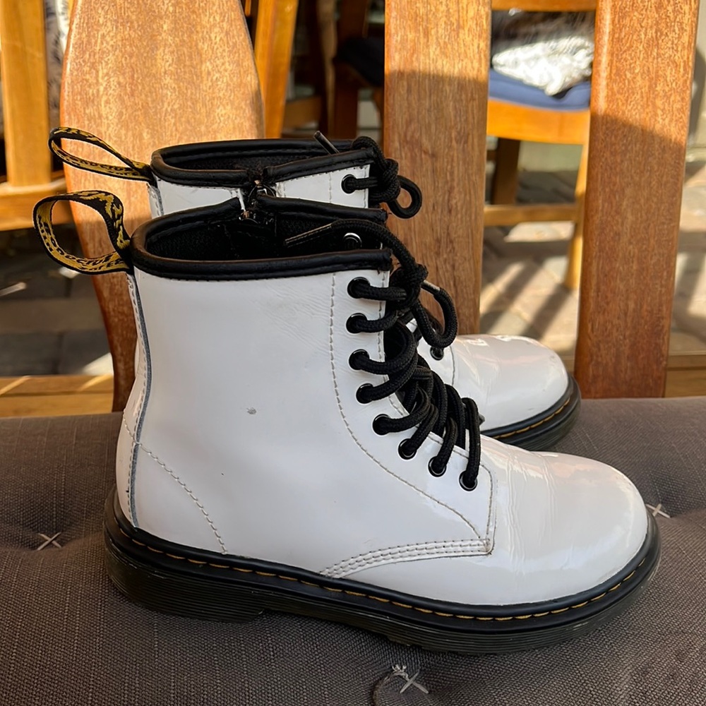 Dr.martens girls white boots size 1
